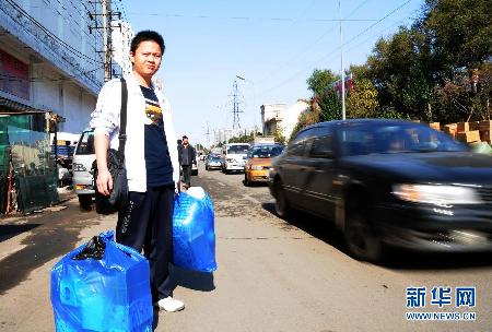 两名在读大学生的创业路