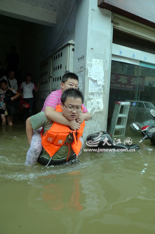 现场直击：景德镇顶住了特大暴雨侵袭[图]