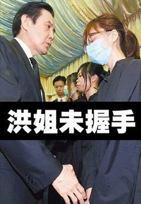 马英九再为被虐死士兵上香 允诺军中改革(图)