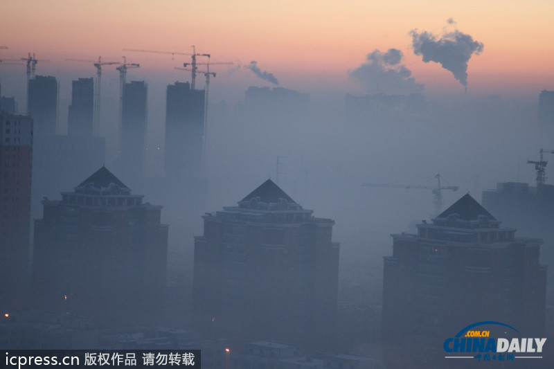 平安夜中国多地陷“霾伏”