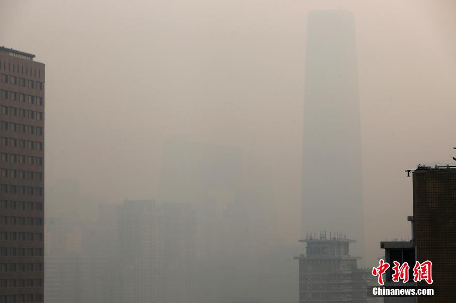 平安夜中国多地陷“霾伏”