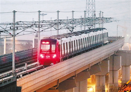 今日12时 三段轨道交通路段通车