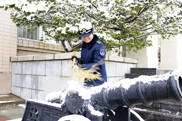 大连舰艇学院：我们的事业在大海上