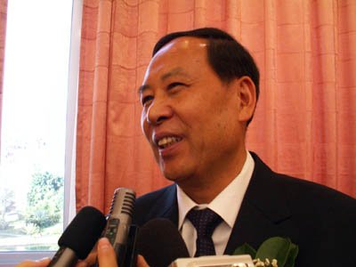福州原副市长杨爱金受贿获刑15年 亲属参与收钱