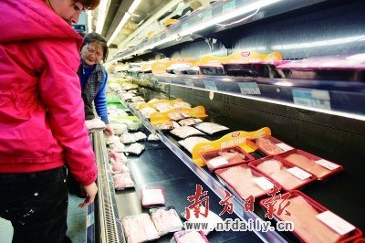 食品生产日期被私改 专家教招查“身份”（图）