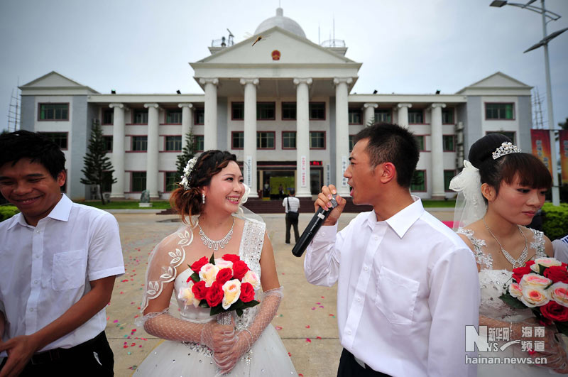 海南三沙七对新人永兴岛上集体婚礼 喜结良缘