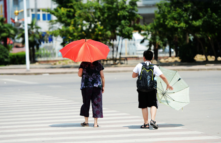 河南信阳市发布高温橙色预警