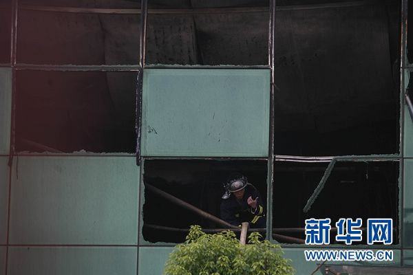 武汉“7·12”火灾死亡人数增至14人（图）