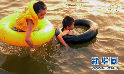 罕见高温“烤”湖南 多地气温刷新历史之最