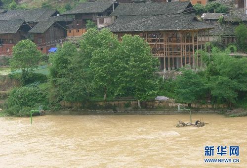 贵州多地遭遇风雹暴雨袭击