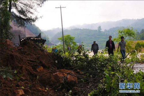 贵州多地遭遇风雹暴雨袭击