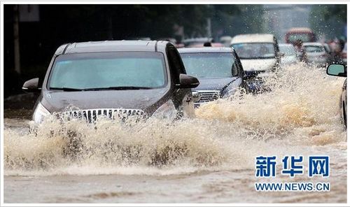 武汉城区遭遇50年一遇降雨