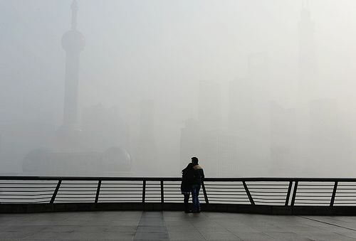 全国多地遭遇雾霾天气