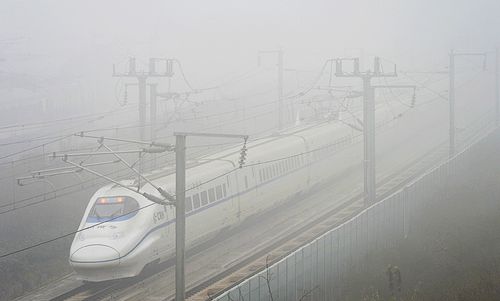 全国多地遭遇雾霾天气