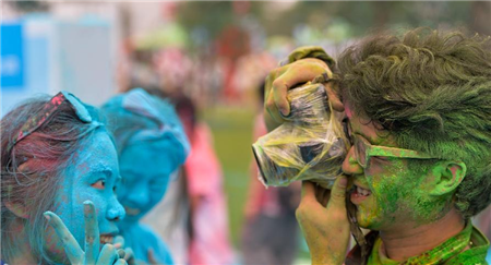 Spotlights of color run in Changsha