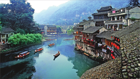 Beauty and charm weave their magic--Hunan's history and landscape