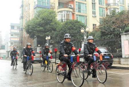 Yuelu district beefs up public security