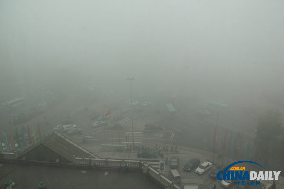 长春迎来大雾天 空气质量严重污染
