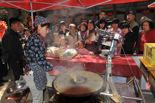 2011泰山东岳庙会在山东泰安举行