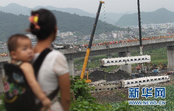 【温州动车事故】事故现场清场接近尾声