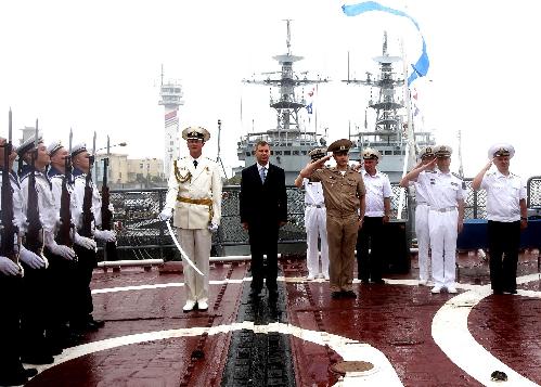 俄罗斯军舰访问上海