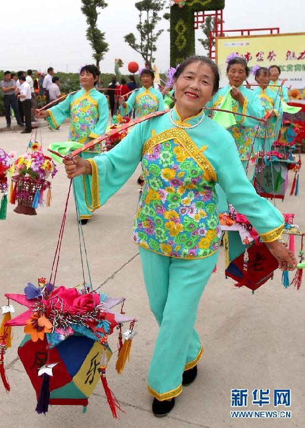 上海举办葵花节