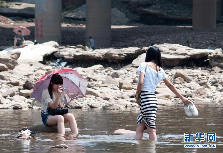 热！热！热！多地发布高温预警 最高温度40℃