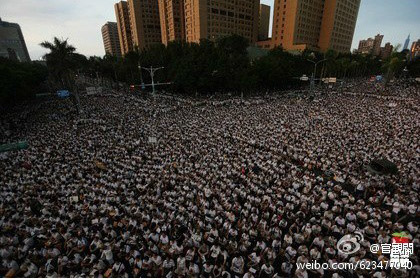 台湾超20万人送别被虐死士兵 提三大诉求(图)