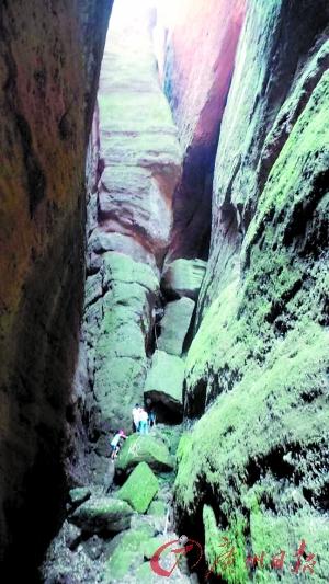 丹霞山迷宫现一尸骸 遗骸留存时间或在5年以上