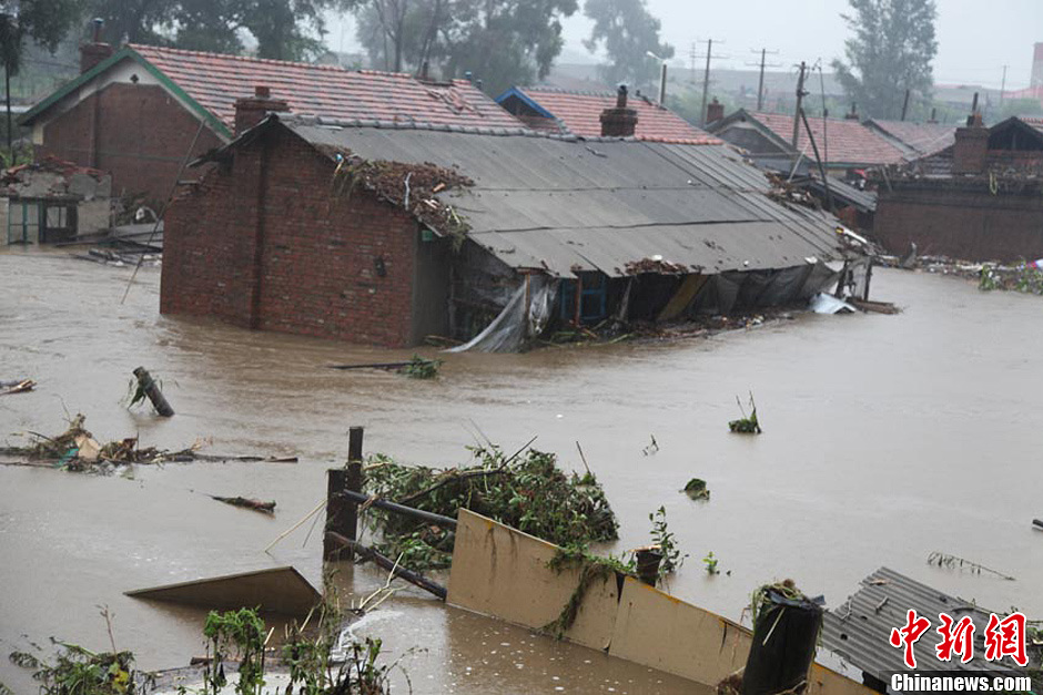 吉林暴雨多地出现水灾已致11人遇难