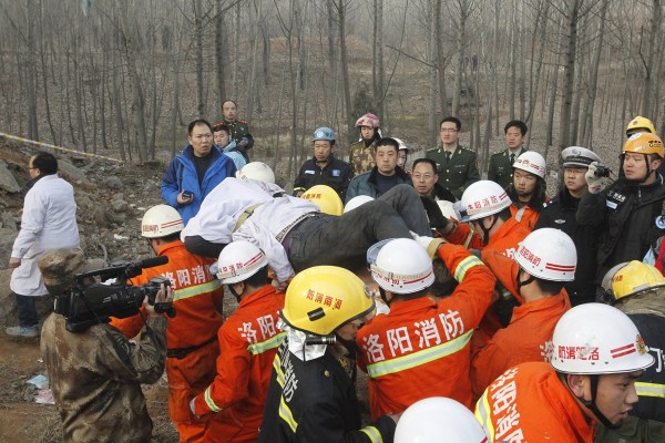 河南连霍大桥垮塌致10死 9个月未公布处理结果