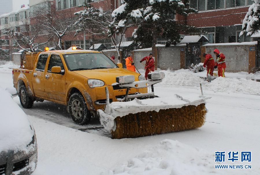 吉林黑龙江“暴雪围城” 多地中小学19日继续停课