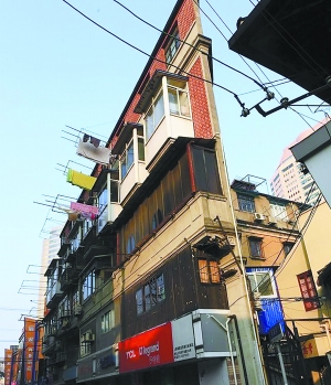 上海“纸片楼”并非超薄 仅仅是种视线错觉（图）