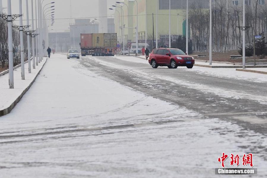 全国多地迎来2014年第一场降雪