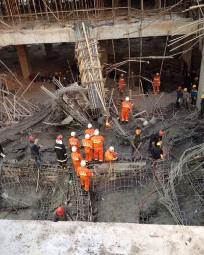 昆明跑马山殡仪馆一在建工地发生垮塌 致1人死亡10人受伤（组图）