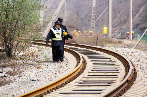 八千里路云和月——一位六旬老人的铁路情怀