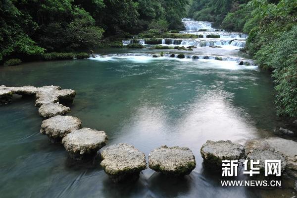 夏日高原“绿宝石”