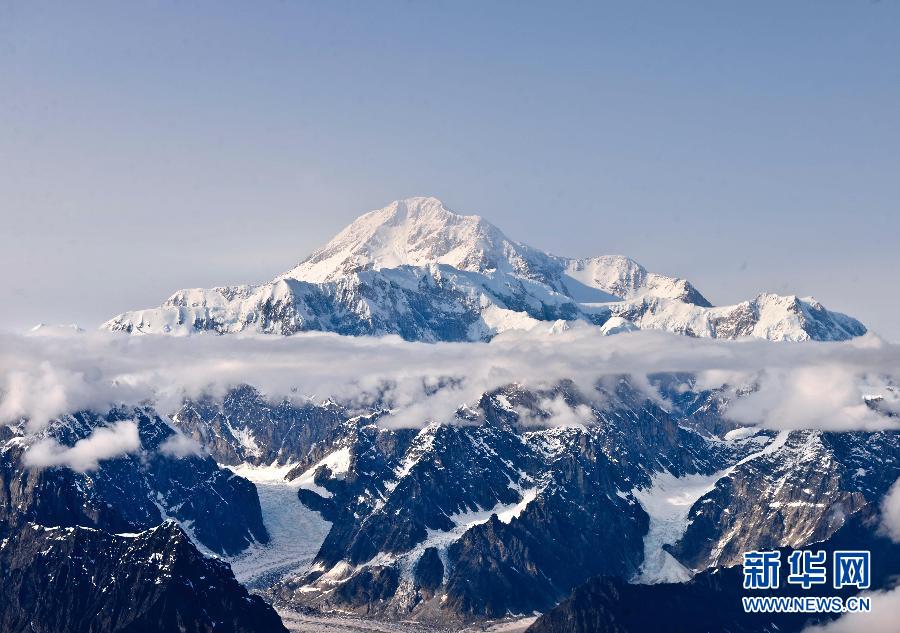 高清大图：鸟瞰阿拉斯加山脉