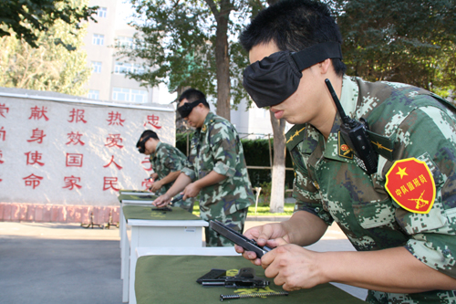 新疆公安边防总队后勤基地技能练兵谋打赢