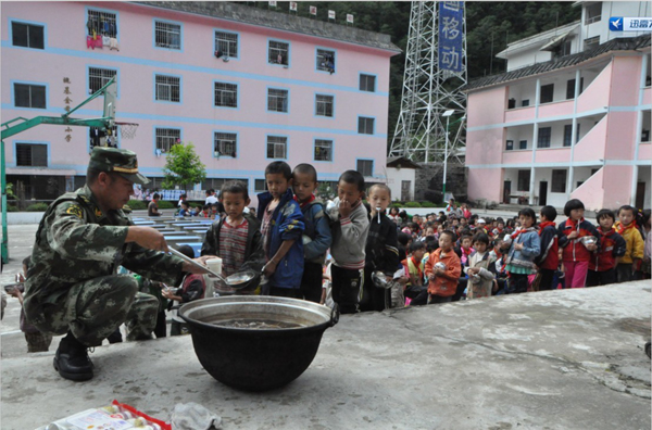 云南独龙族：翻天巨变奔小康