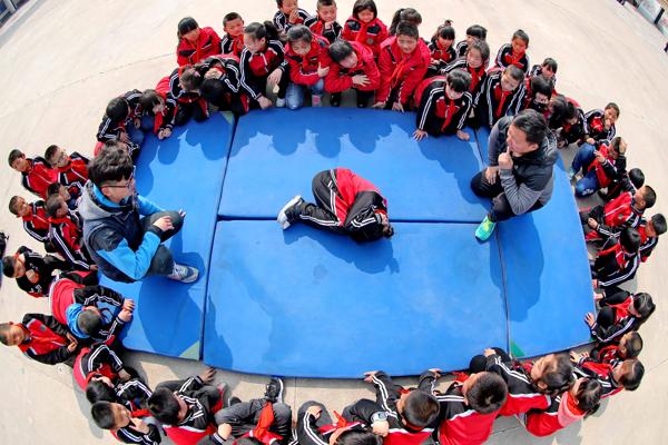 China marks national safety education day for middle and primary school students