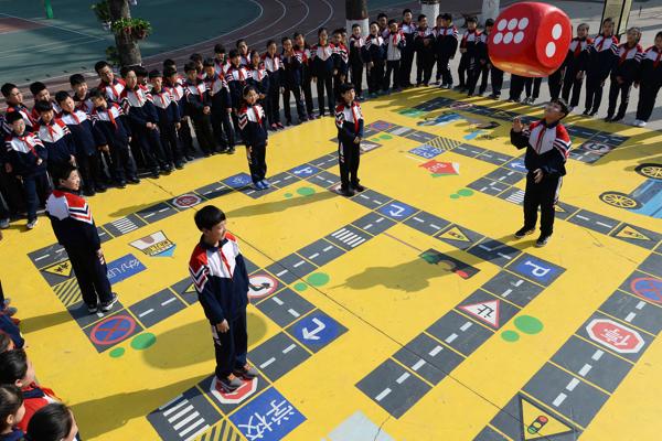 China marks national safety education day for middle and primary school students