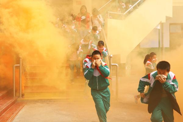 China marks national safety education day for middle and primary school students