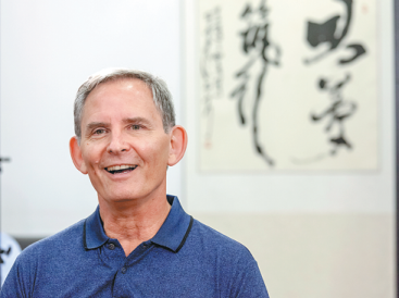 Professor sees bright future for China's science community