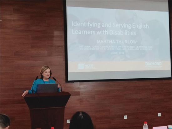 Seminars promote development of second language teaching and scientific research