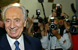 Peres marks 80th birthday in Tel Aviv