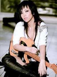 Taiwan singer A-Mei debuts new album