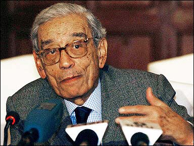 Former United Nations Secretary General Boutros Boutros-Ghali addresses a press conference in New Delhi. Boutros-Ghali refused to take the rap for the Iraqi oil-for-food scandal, saying oil was smuggled by Baghdad which had direct dealings with Syria, Turkey and Iran. [AFP]