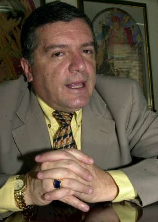 Colombian Congressman Jose Oscar Gonzalez is seen in this undated file photo. A prominent congressman from Colombia's Liberal Party, Gonzalez was shot dead by two assailants on March 18, 2005 as he sat in his district office in the western city of Manizales, police said. REUTERS/La Patria 