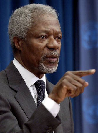 Secretary-General Kofi Annan (news - web sites) on Sunday called for 191 U.N. member nations to make a quick decision on expanding the 15-nation Security Council but took no position on how the body should be reformed. Annan is seen in this December 30, 2004 file photo speaking during a press conference at the U.N. headquarters in New York. REUTERS/Chip East 